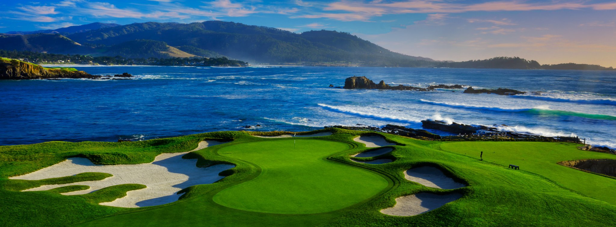 Pebble Beach golf destination
